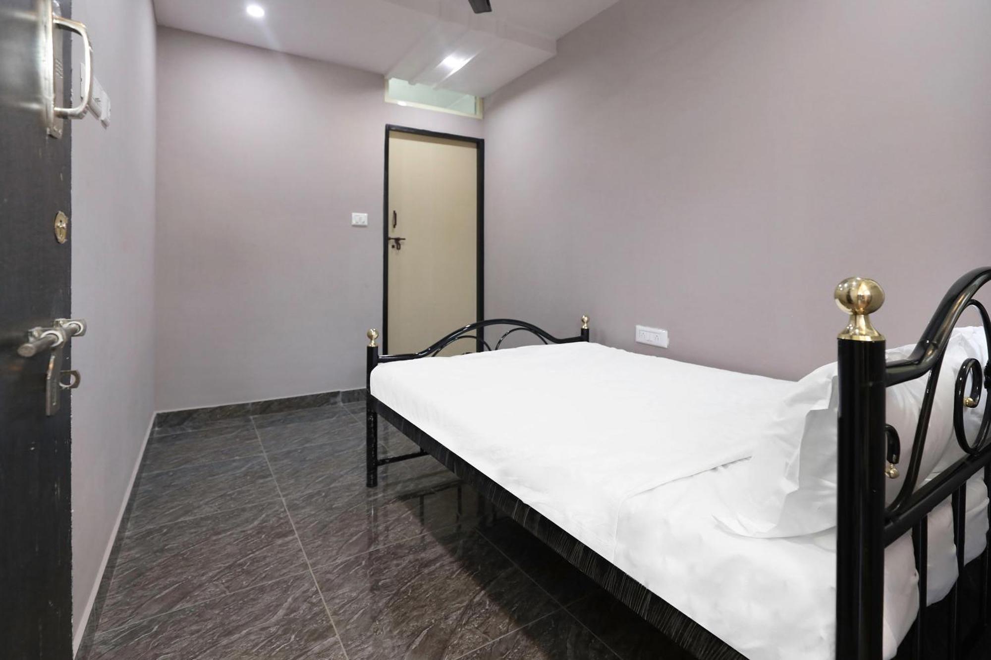 Hotel O Krishnaa Comforts Канакапура Екстериор снимка